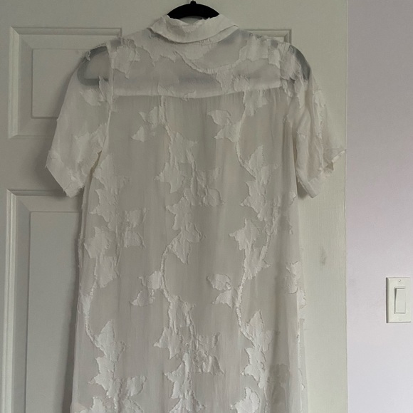 XXS Aritzia Wilfred White Sheer Floral Shirt Dress - Picture 2 of 4